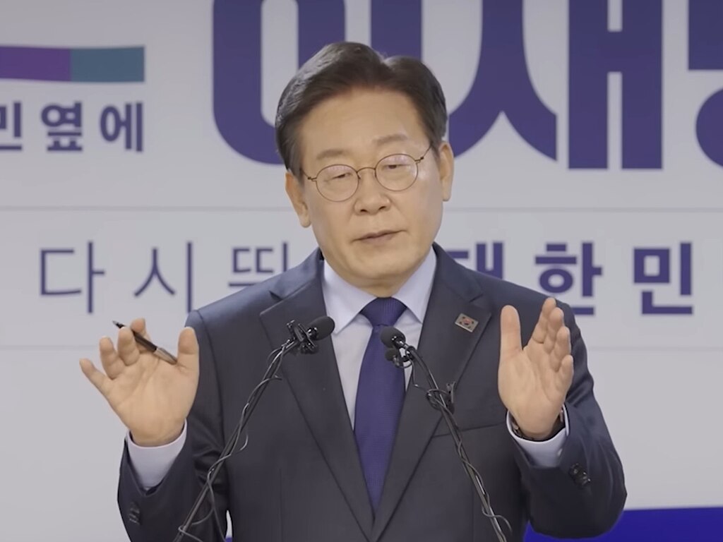 Seoul redeschide canale cu Nordul și pune denuclearizarea pe plan secund