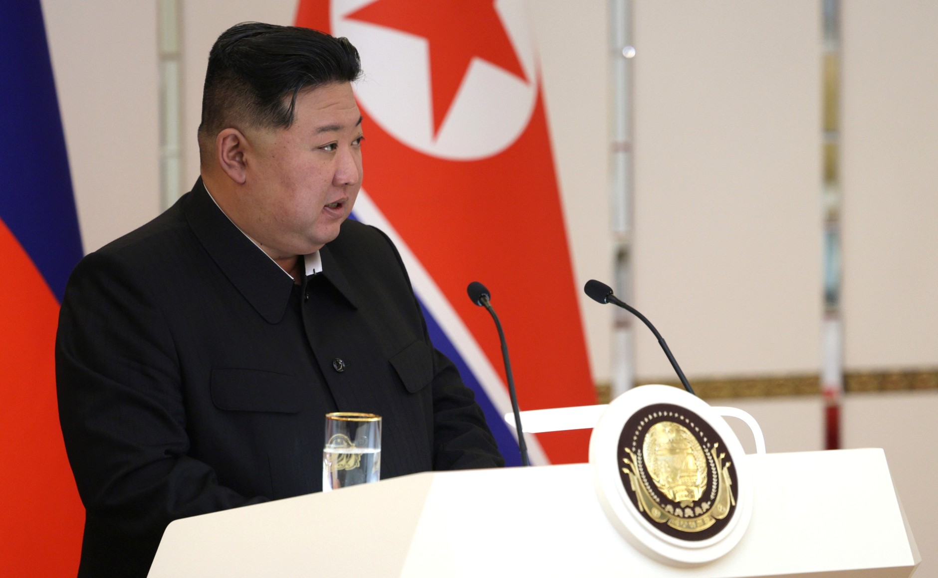 Kim Jong Un prezintă o nouă instalație nucleară și promite extinderea „exponențială” a arsenalului